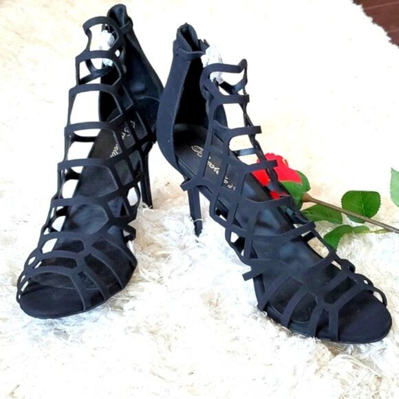 Breckelle's Spiked High Heels Black Size 10 Cut Out Ankle Buckle Prom Cocktail - Picture 16 of 16
